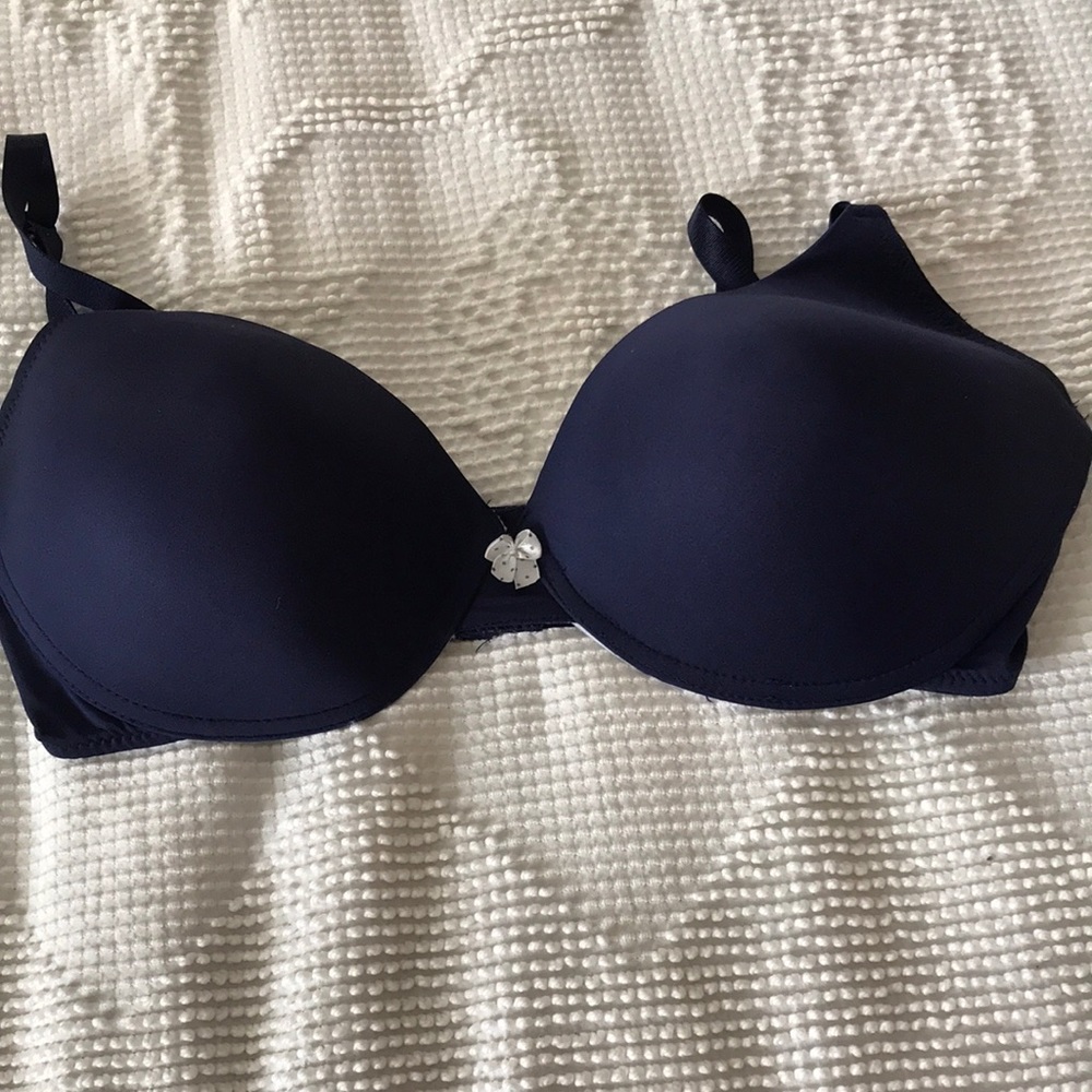 Jessica Simpson Bra